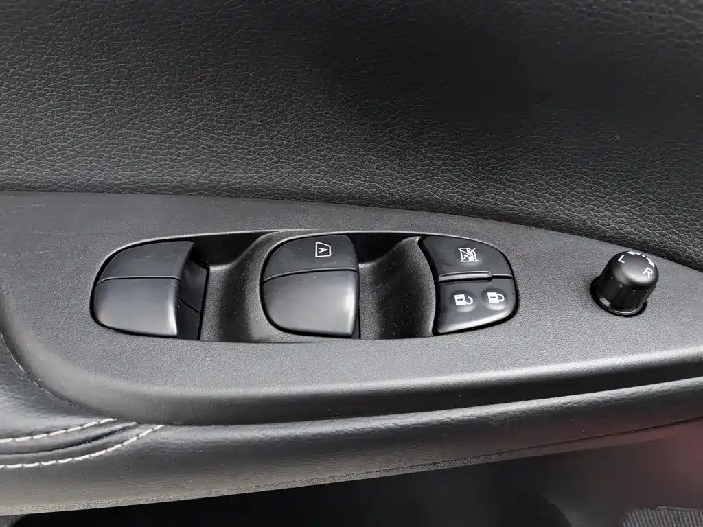 Nissan Tiida 2021 1.6L CVT