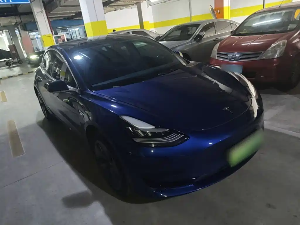 Tesla Model 3 — миниатюра 4