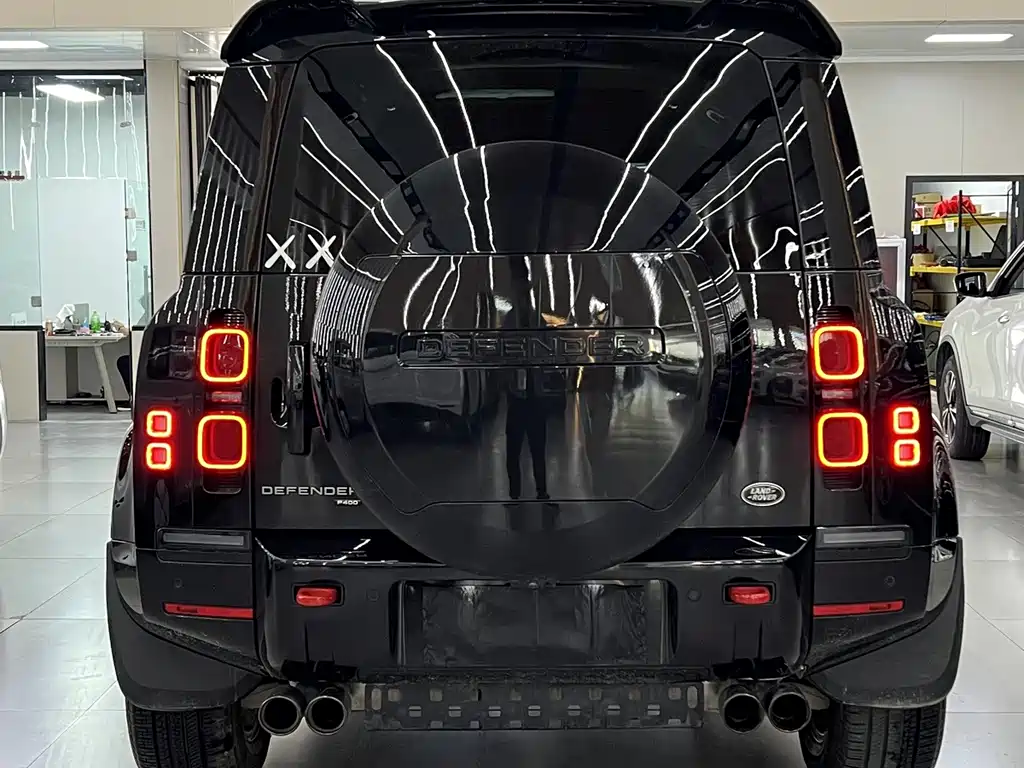 Land Rover Defender — миниатюра 8