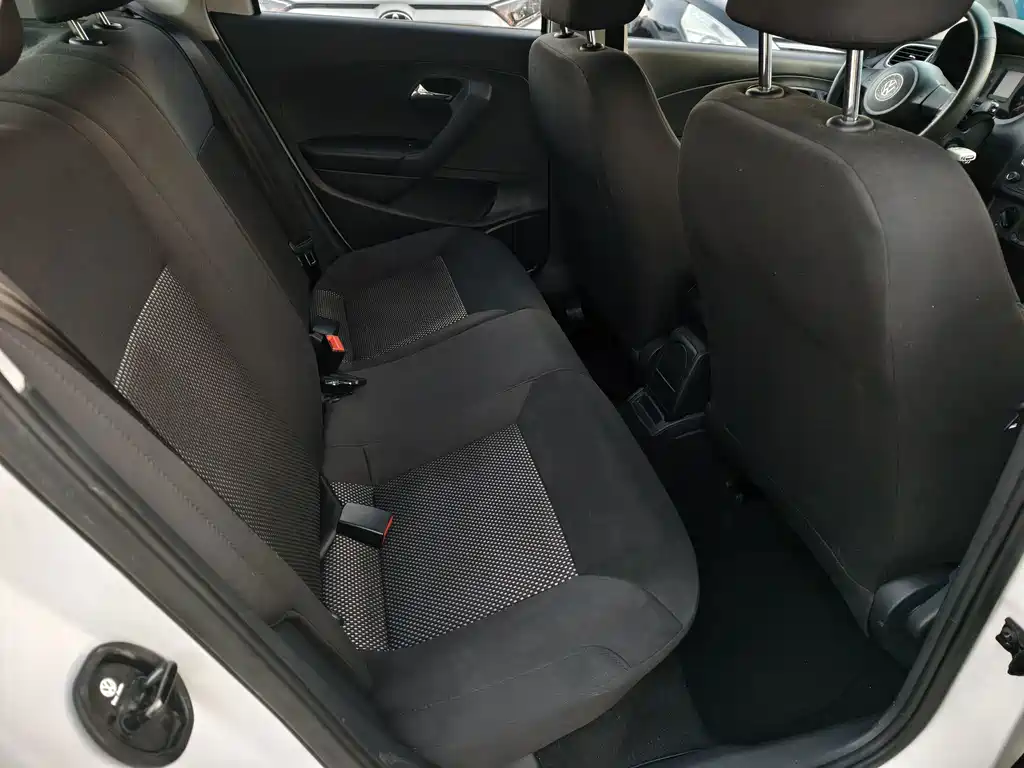 Volkswagen Polo — миниатюра 13