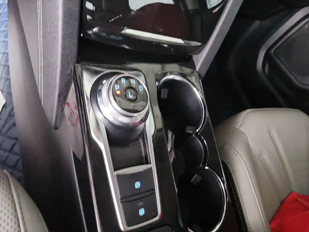 Ford Escape — миниатюра 14