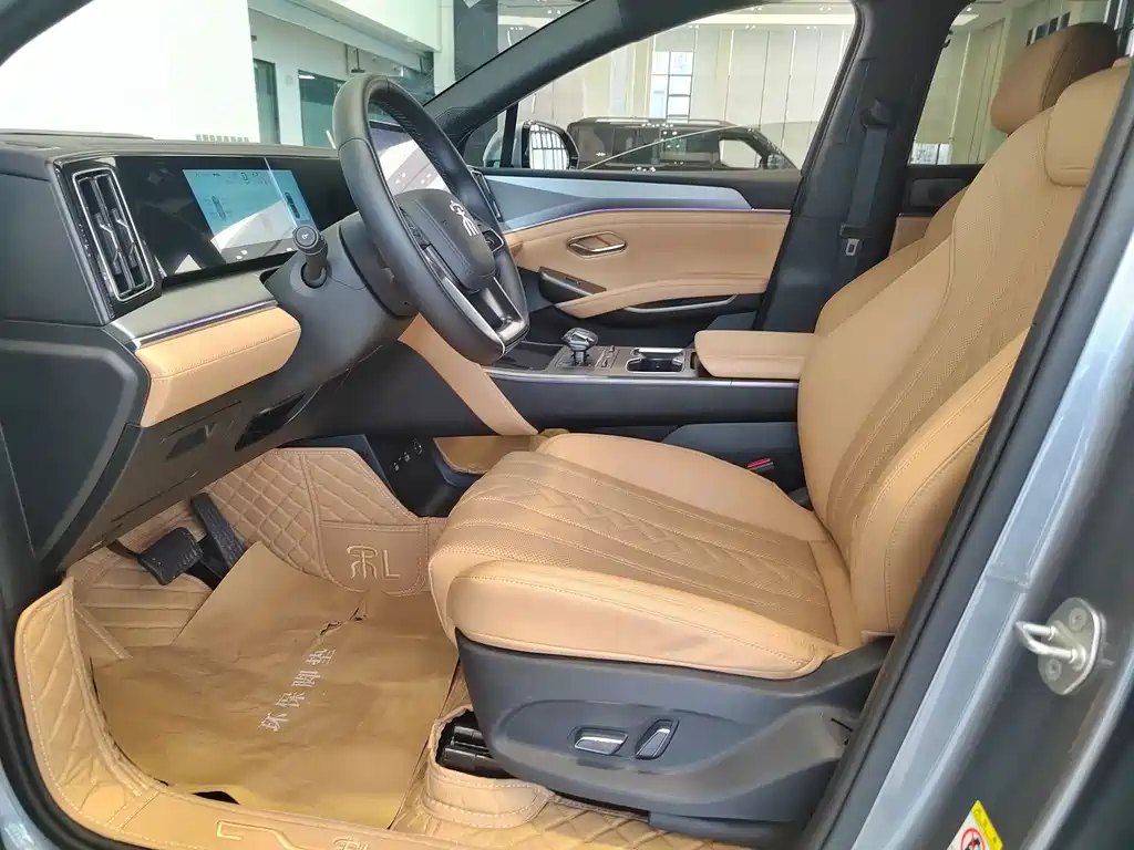 BYD L DM-i — миниатюра 10