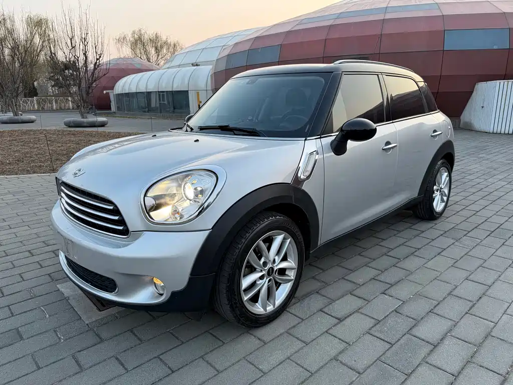 Mini Mini Countryman 2011