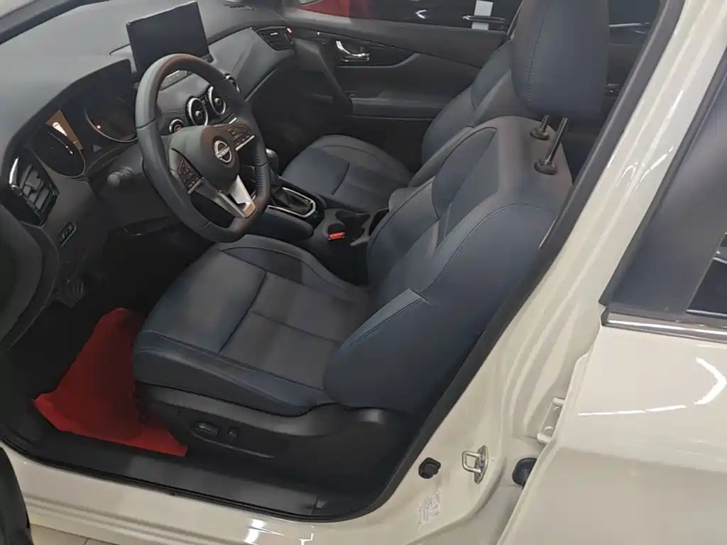 Nissan Qashqai — миниатюра 15