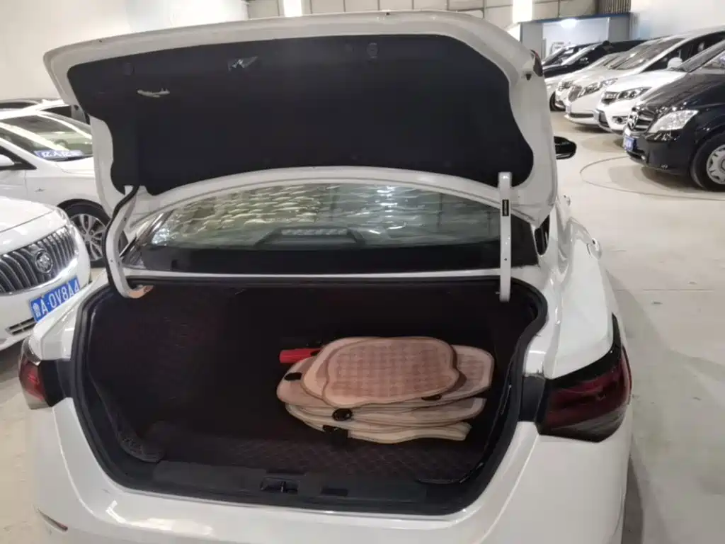 Nissan Sylphy — миниатюра 19