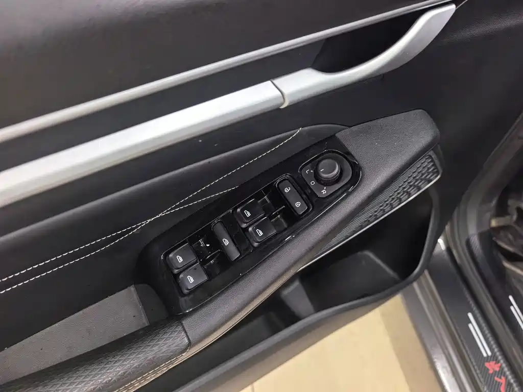Geely Emgrand — миниатюра 21