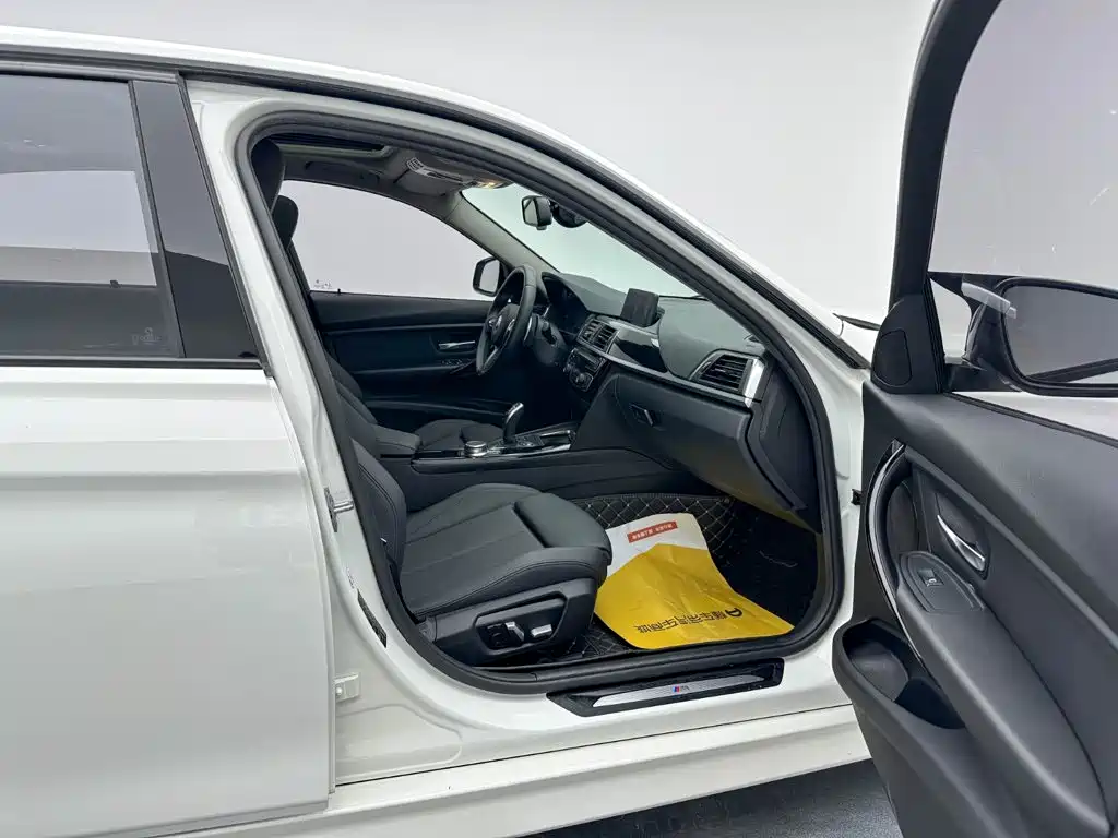 BMW 3 Series — миниатюра 23