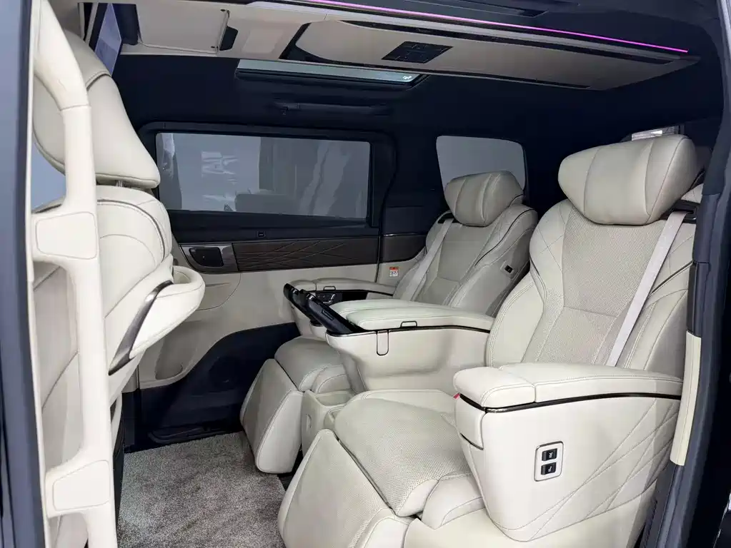Toyota Vellfire 2024 2.5L Executive
