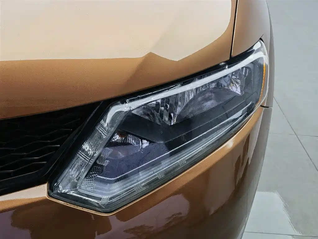 Nissan X-Trail 2014 2.0L CVT Comfort 2WD