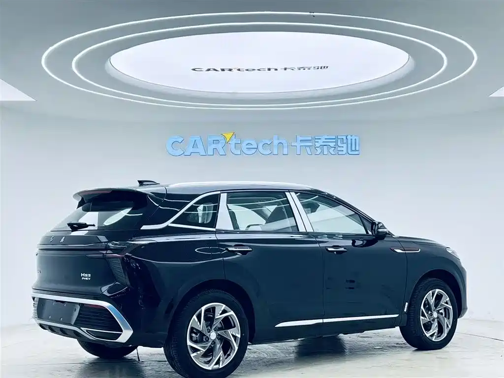 Hongqi H5 2025 2.0T AT
