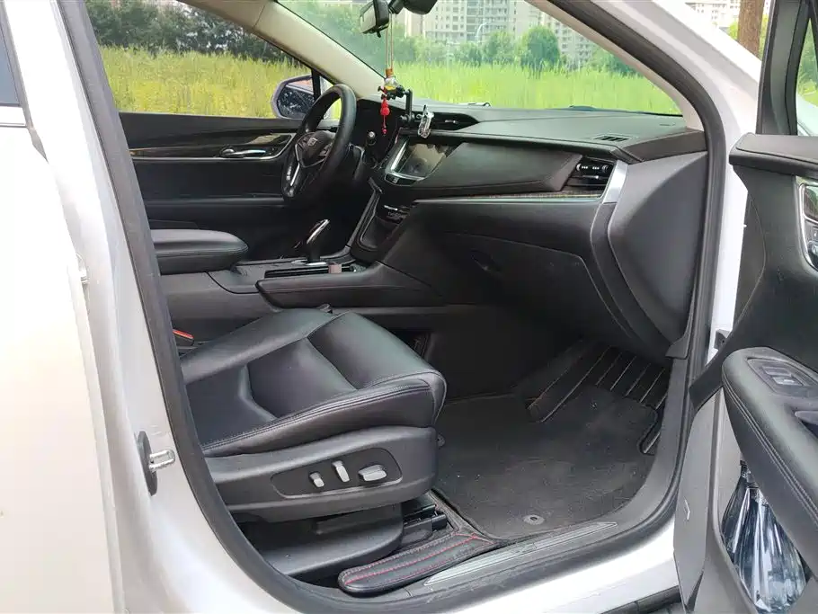Cadillac XT5 2018 28T Luxury