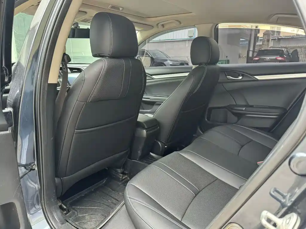 Honda Civic — миниатюра 5