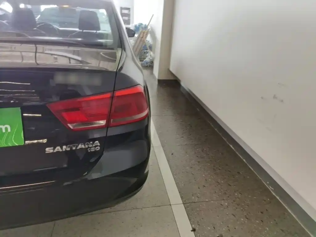 Volkswagen Santana — миниатюра 8