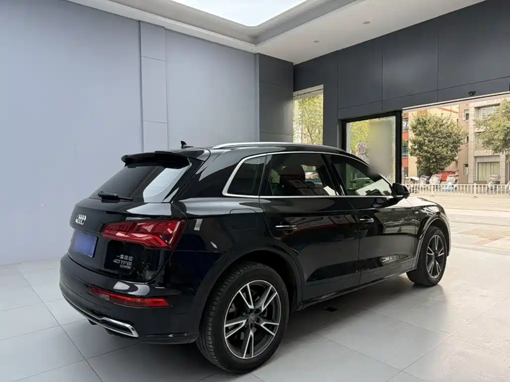 Audi Q5L 2018 40 TFSI Fashion V