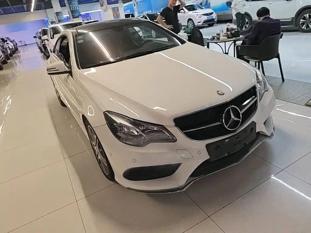 Mercedes-Benz E-Class (Import) — миниатюра 4