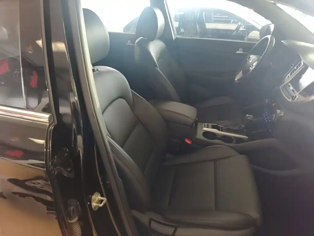 Hyundai Tucson — миниатюра 25