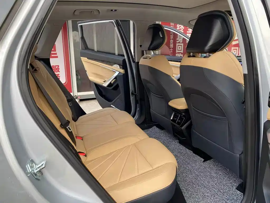 Geely Atlas L 2023 — фото 14