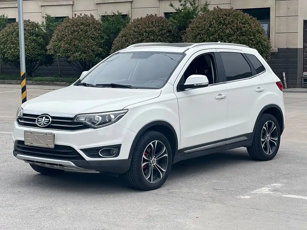 Faw Senya R7 2018