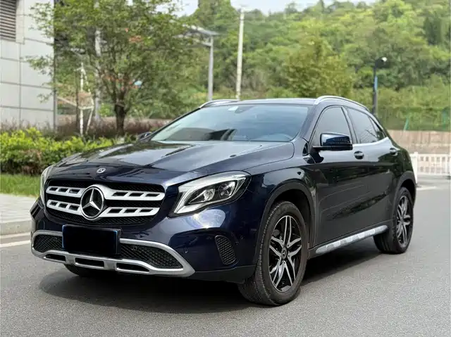 MERCEDES-BENZ  GLA 2018