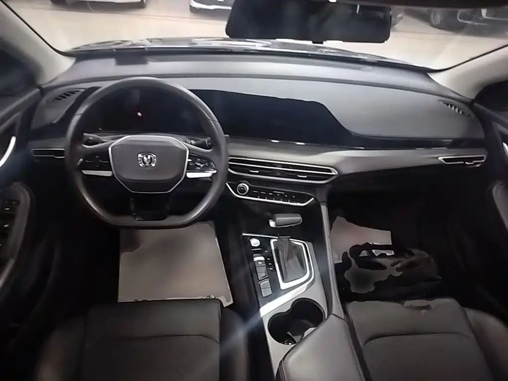 Changan Eado — миниатюра 10