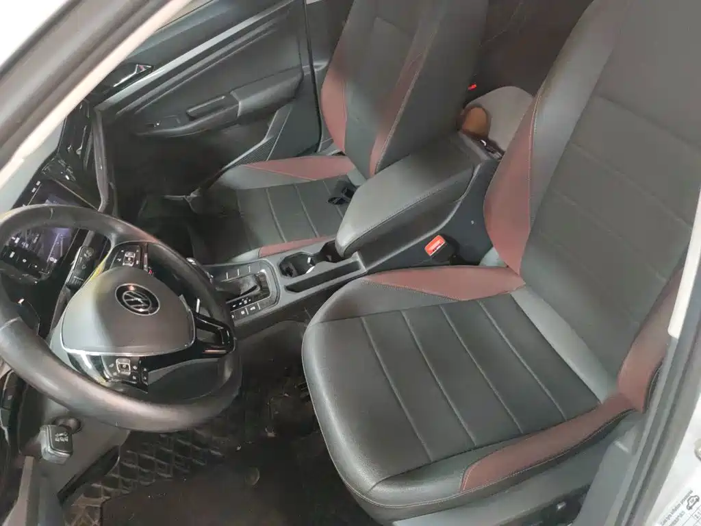 Volkswagen Bora 2020 1.5L AT Elite