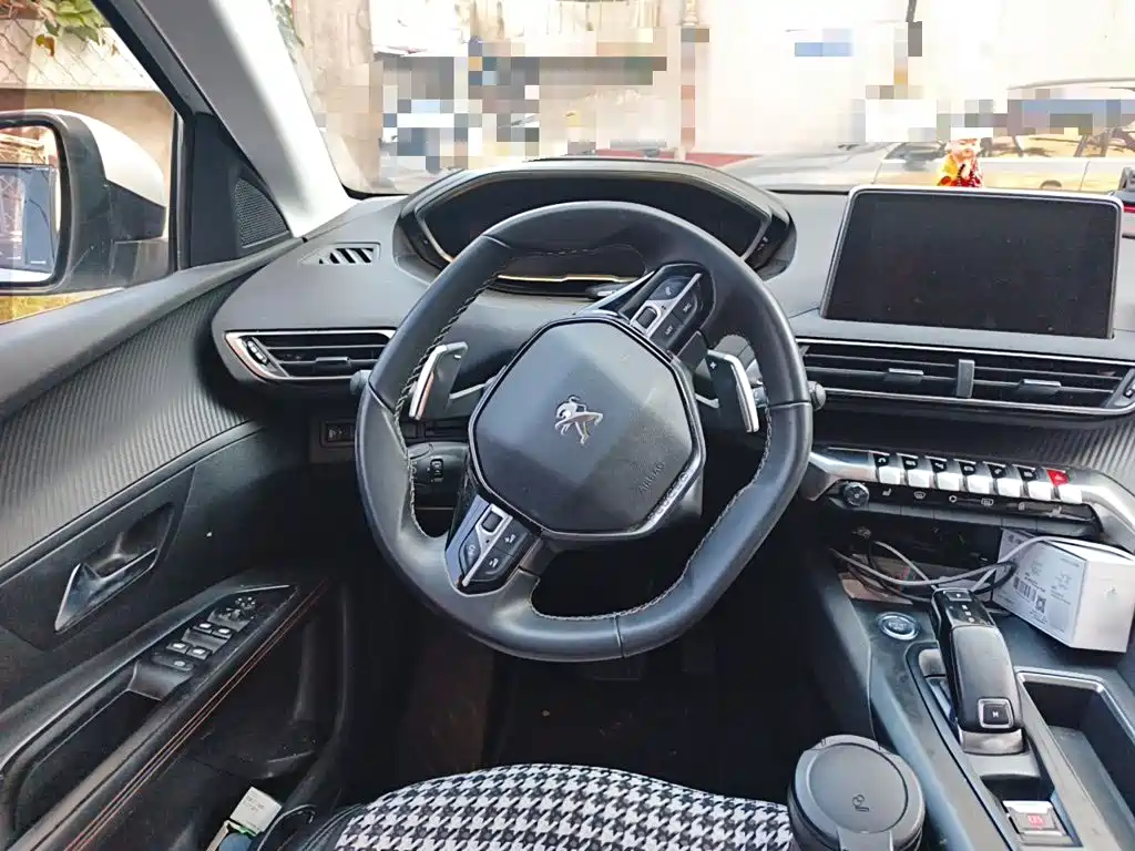 Peugeot 5008 — миниатюра 6