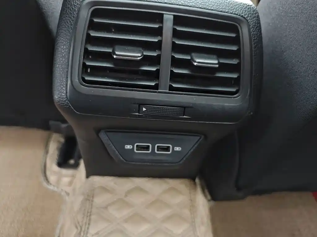 Volkswagen Golf — миниатюра 19