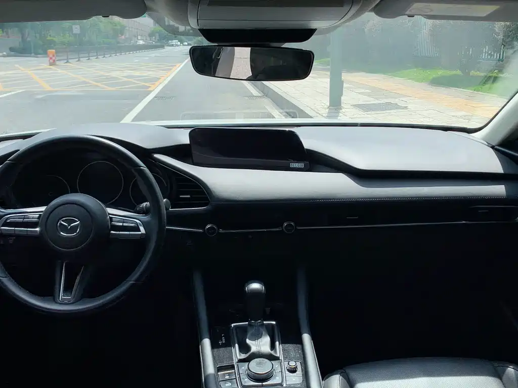 Mazda 3 Axela — миниатюра 6