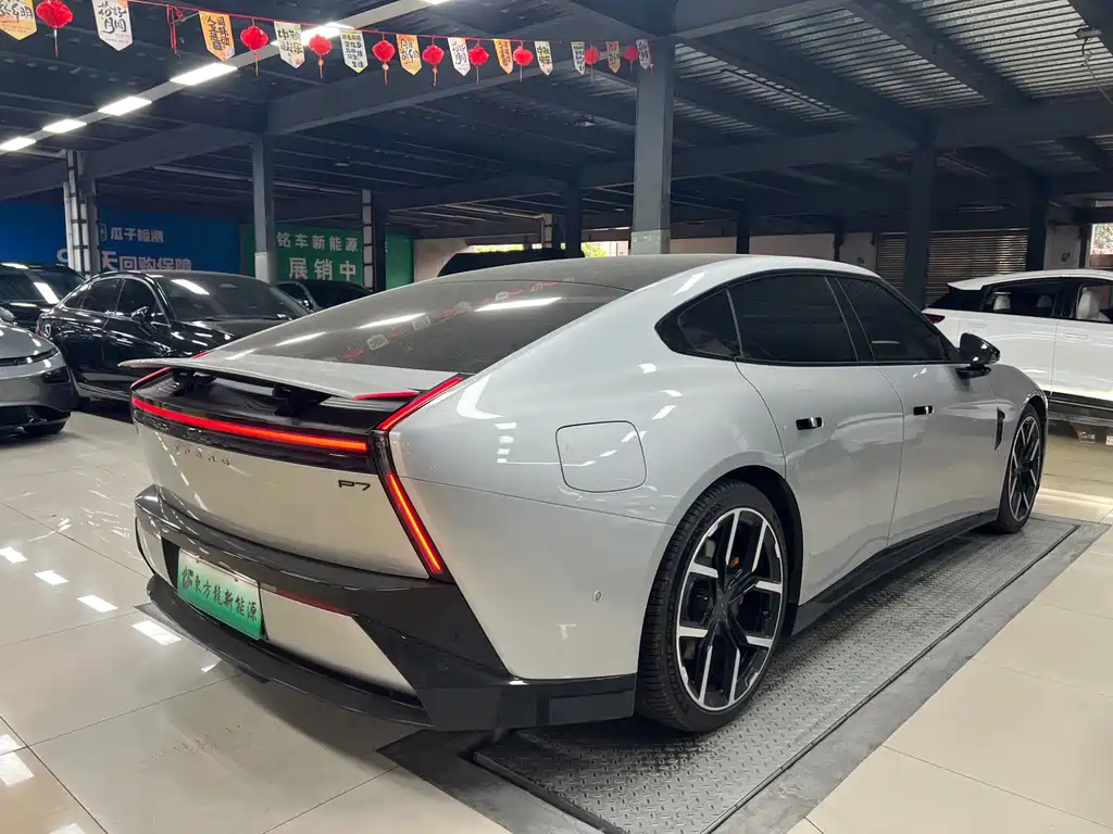 XPeng P7 — миниатюра 7