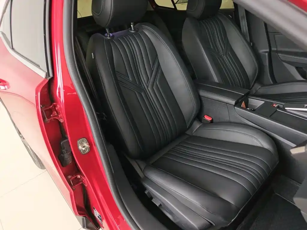 Peugeot 408X Charm Power Edition, фото 25
