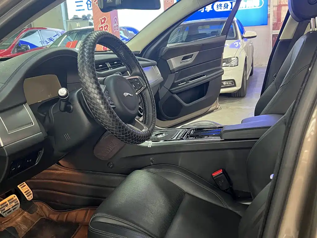 Jaguar XFL 2019 XFL 2.0T 250PS Luxury