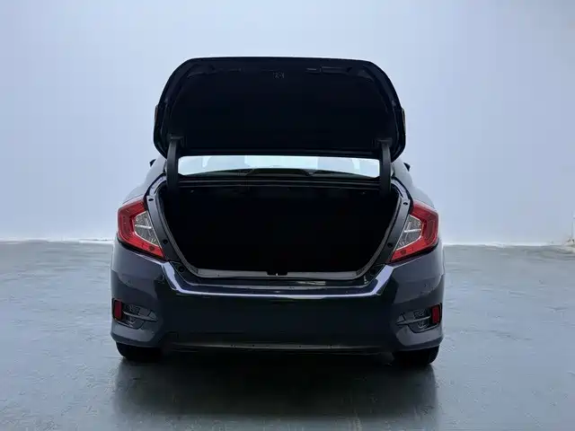Honda Civic — миниатюра 17