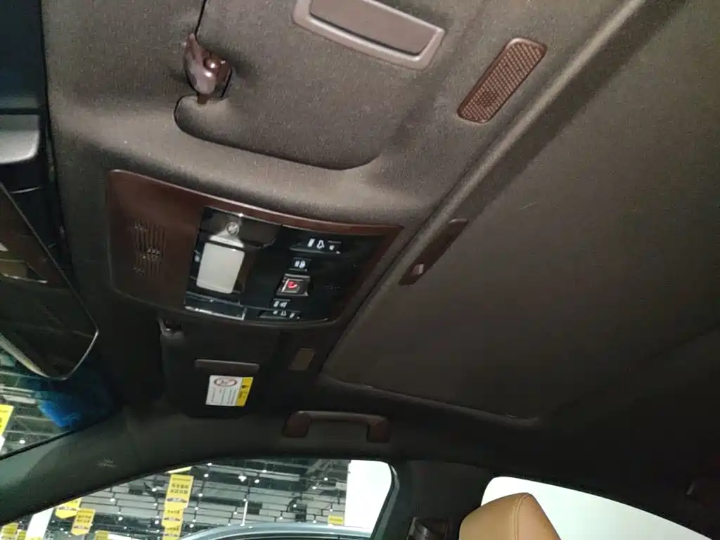 Lexus ES — миниатюра 18
