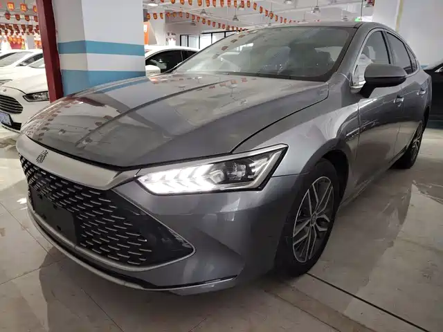 2022 BYD Qin