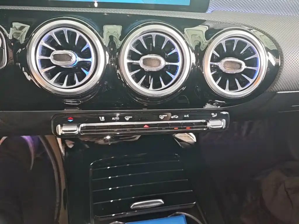 Mercedes-Benz A-Class — миниатюра 13