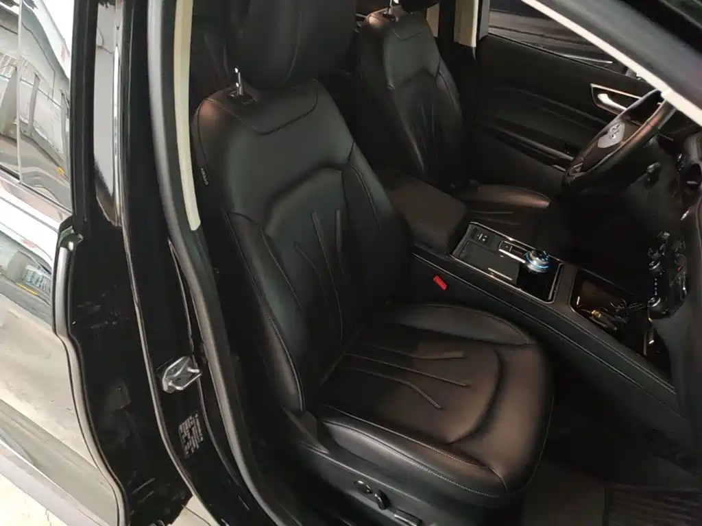 Ford Edge — миниатюра 25