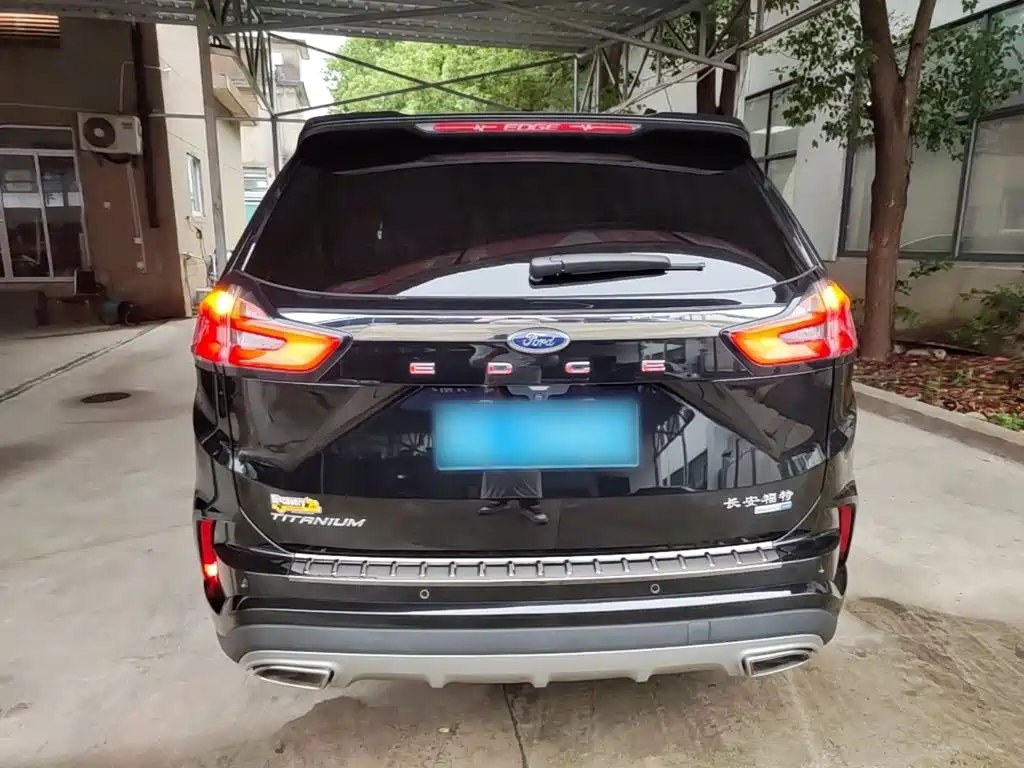 Ford Edge — миниатюра 6