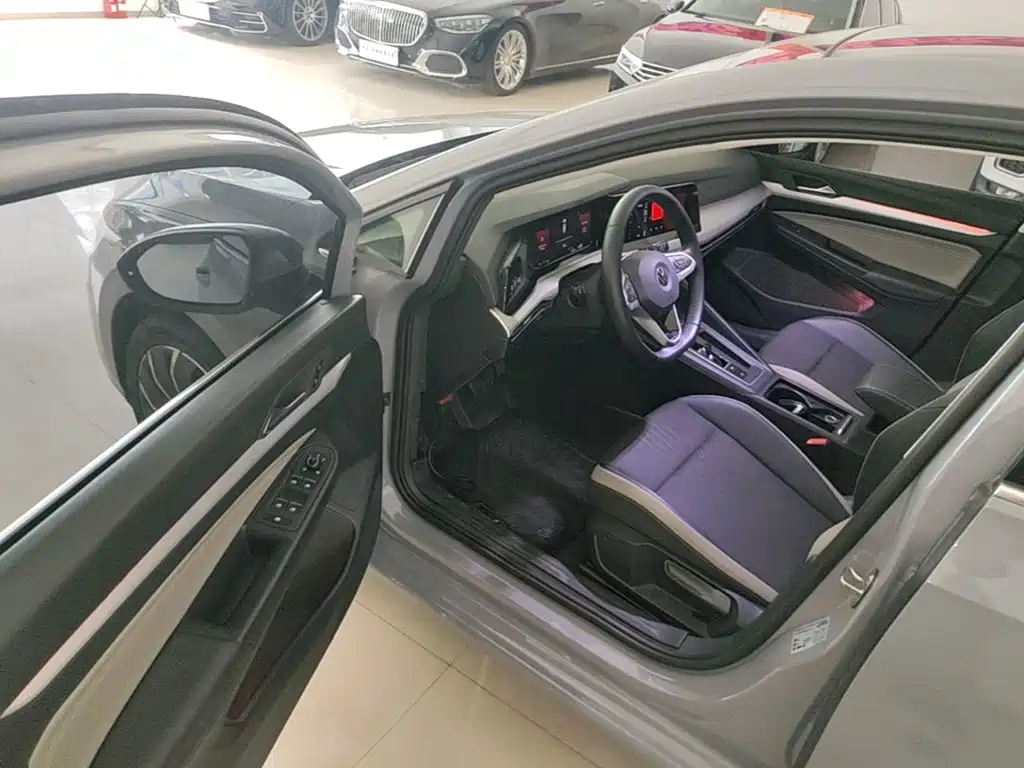 Volkswagen Golf — миниатюра 16