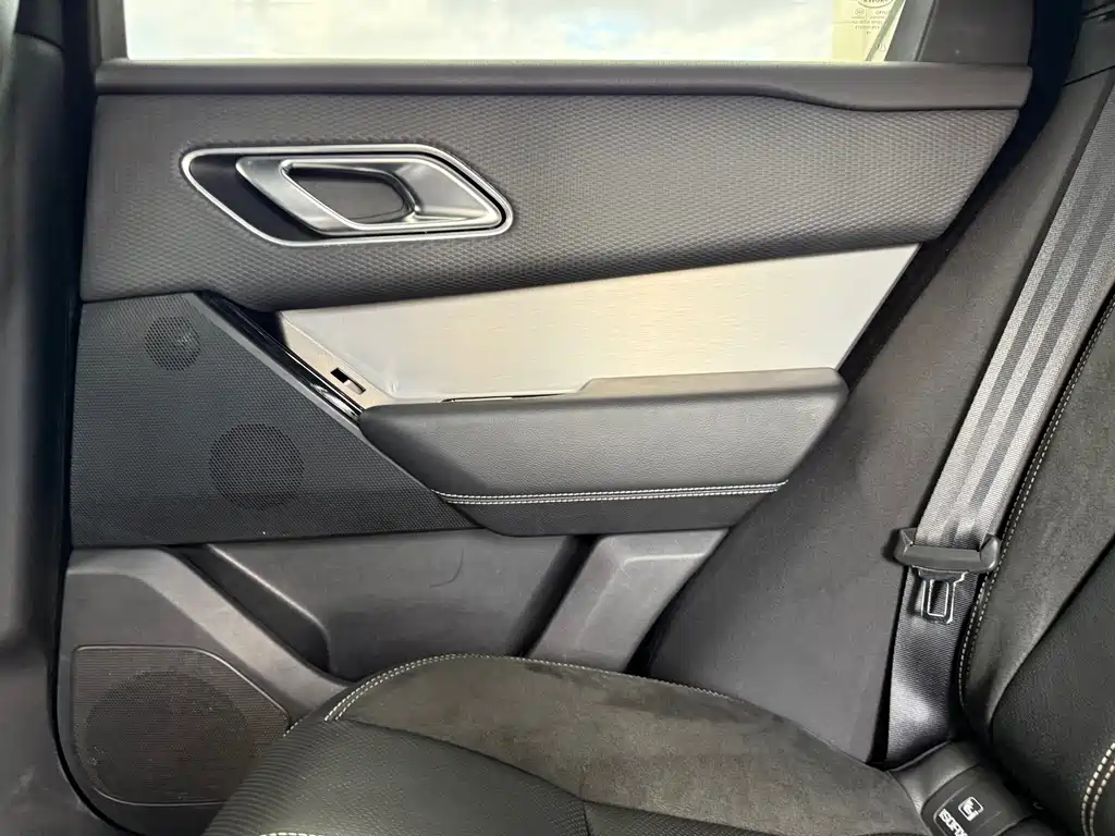 Land Rover Velar — миниатюра 35