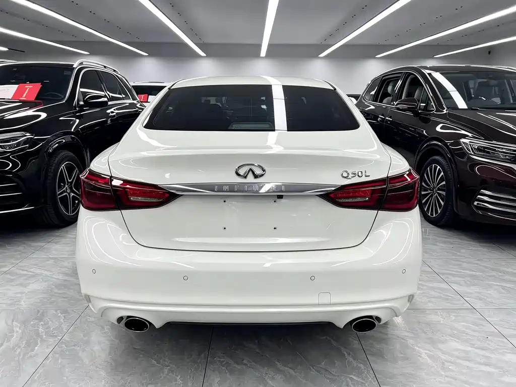 Infiniti Q50L — миниатюра 5