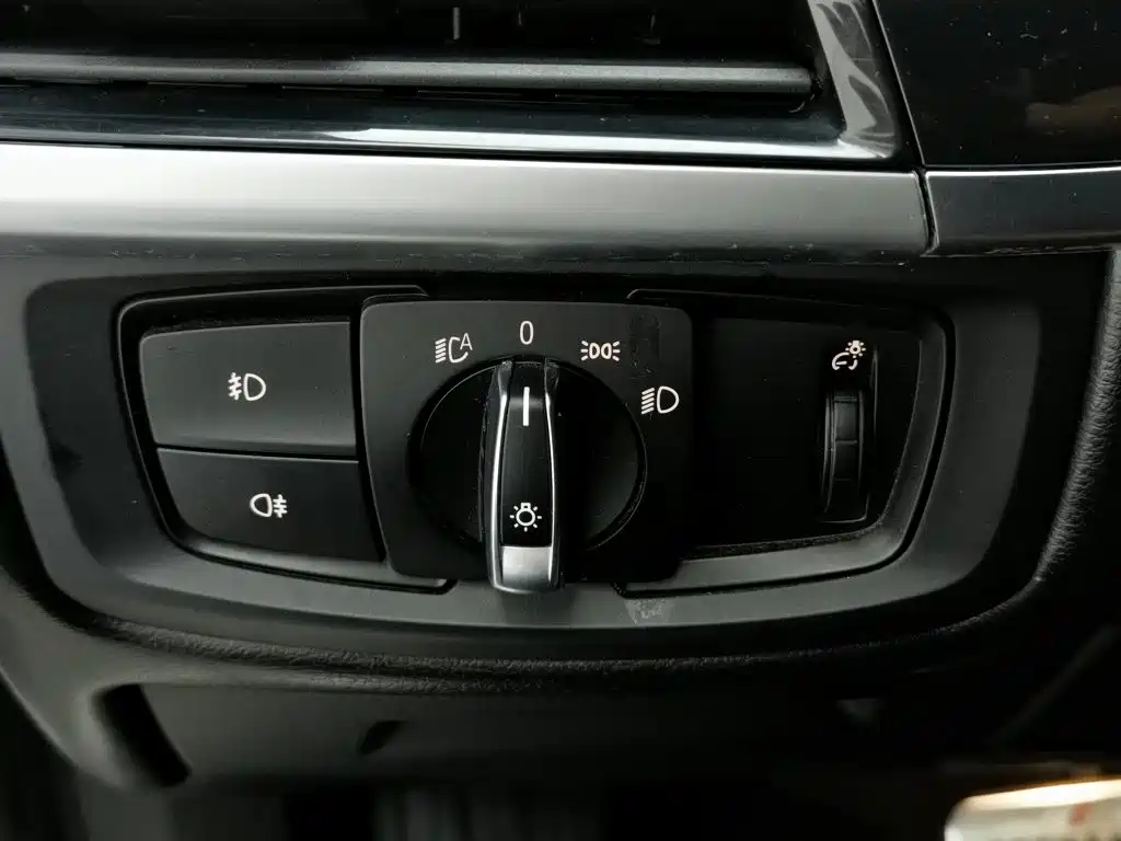 BMW X5 (Import) — миниатюра 21