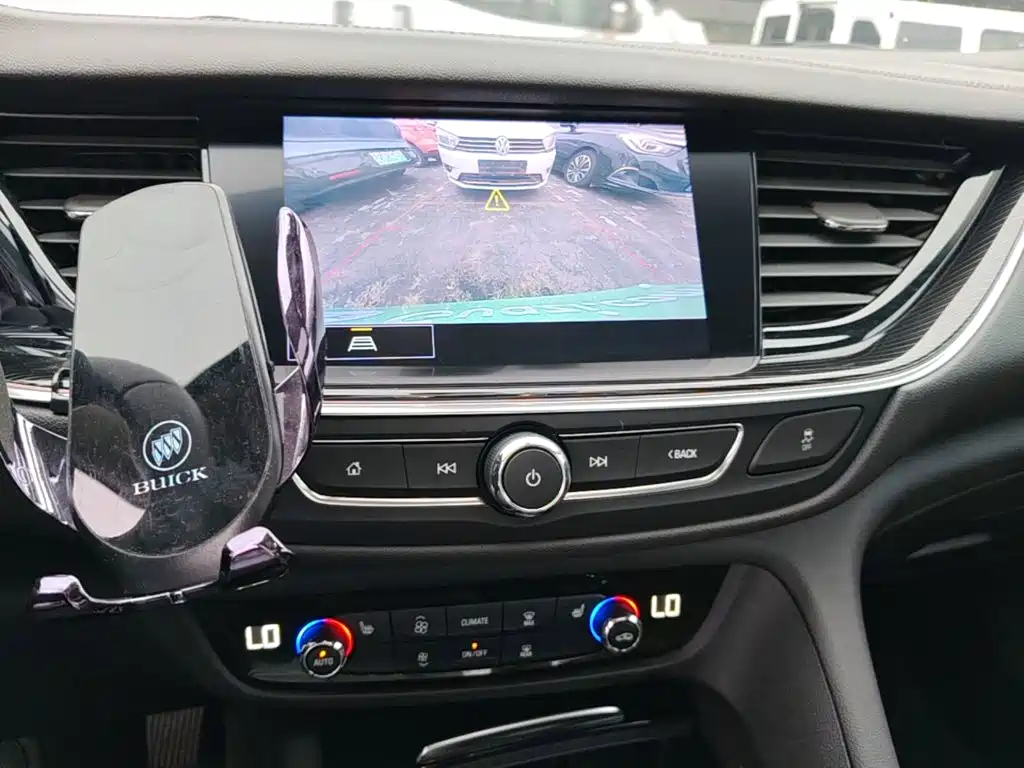 Buick Regal — миниатюра 13