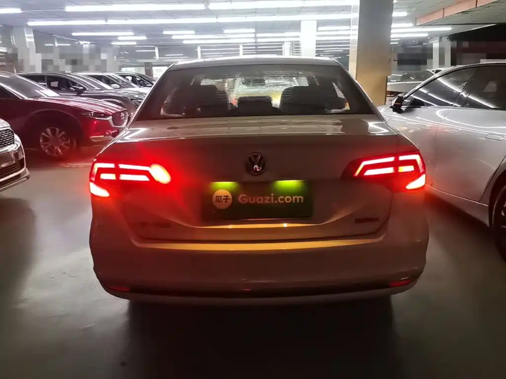 Volkswagen Bora — миниатюра 6