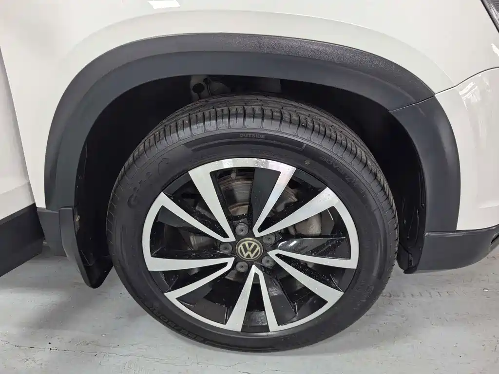 Volkswagen Tharu — миниатюра 18