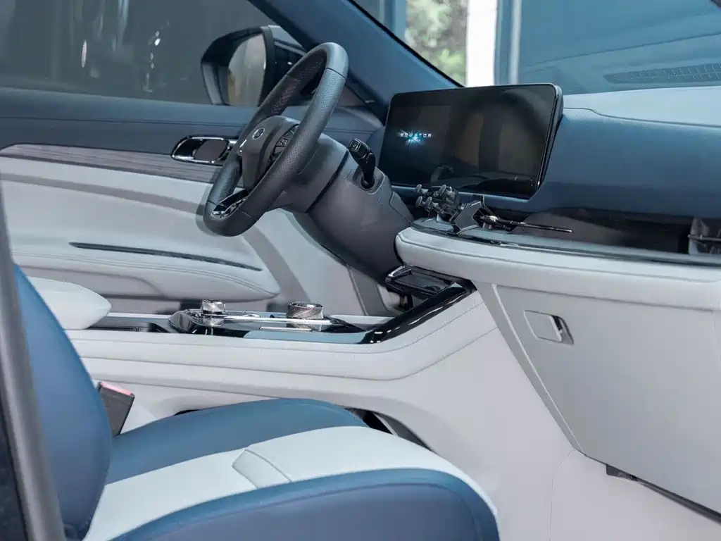 Ford Equator Sport — миниатюра 24