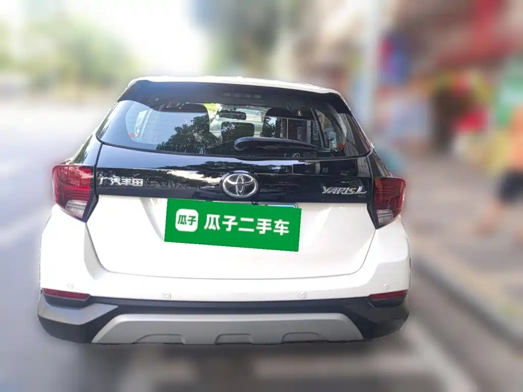 Toyota Yaris L — миниатюра 3