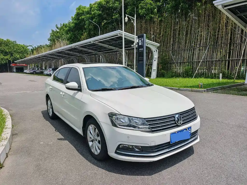 Volkswagen Lavida — миниатюра 3