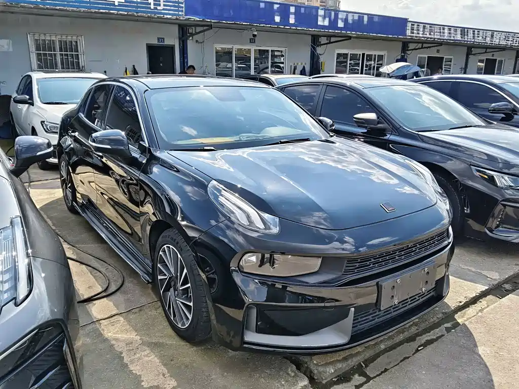 Lynk & Co 03 — миниатюра 3