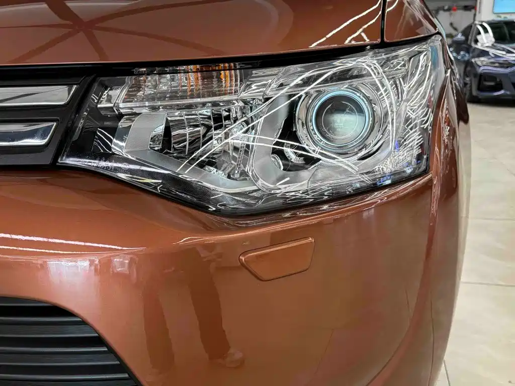 Mitsubishi Outlander (Import) — миниатюра 15