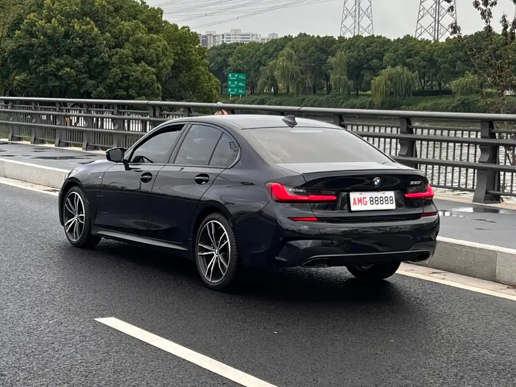 BMW 3 Series 3 2022 330Li xDrive M Sport